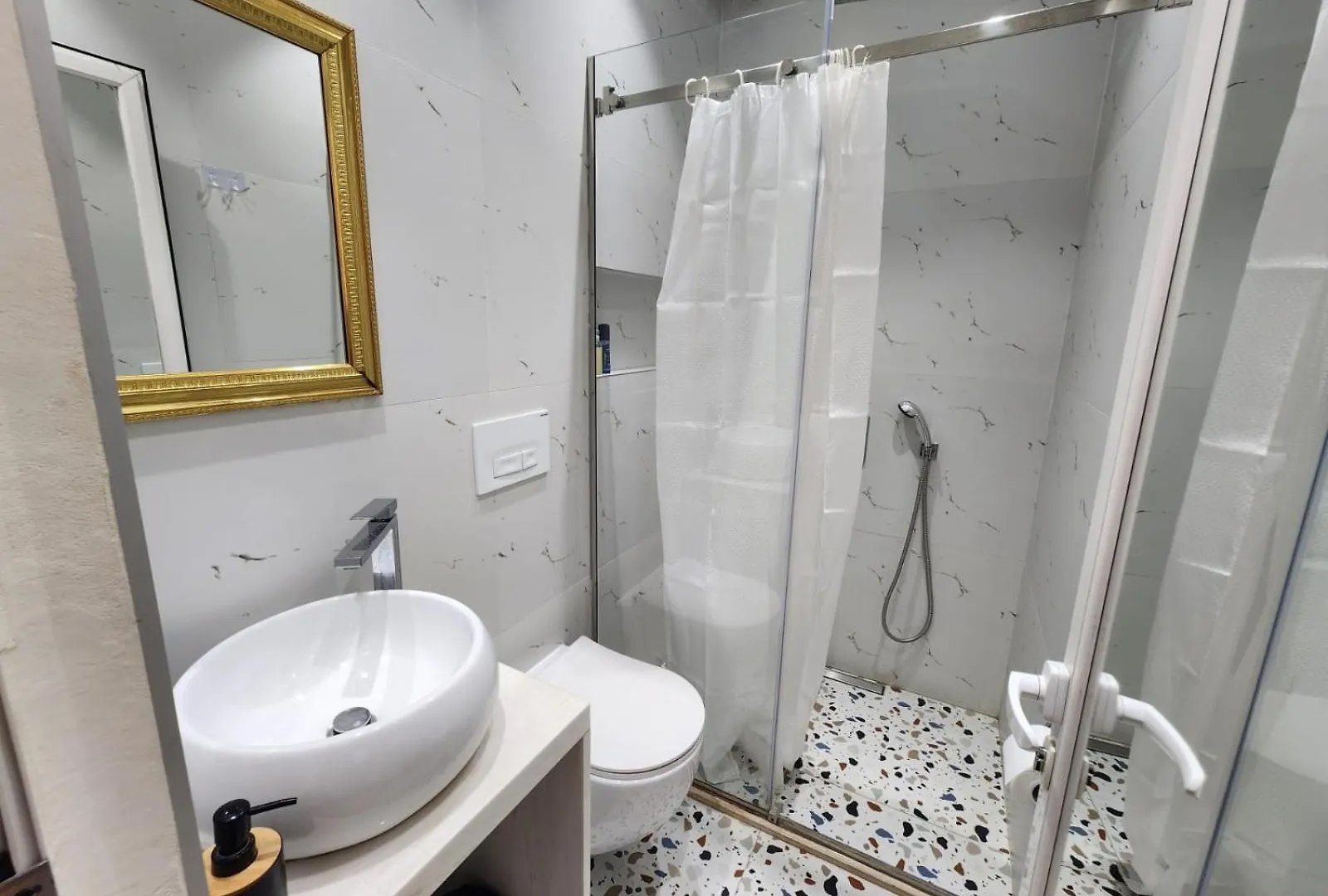 Apartment Riverside City Center Studio Tirana